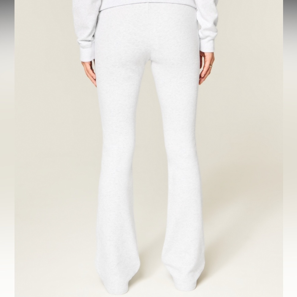 NWT Hollister Bootcut Sweatpants Light Heather Gray - Picture 4 of 9